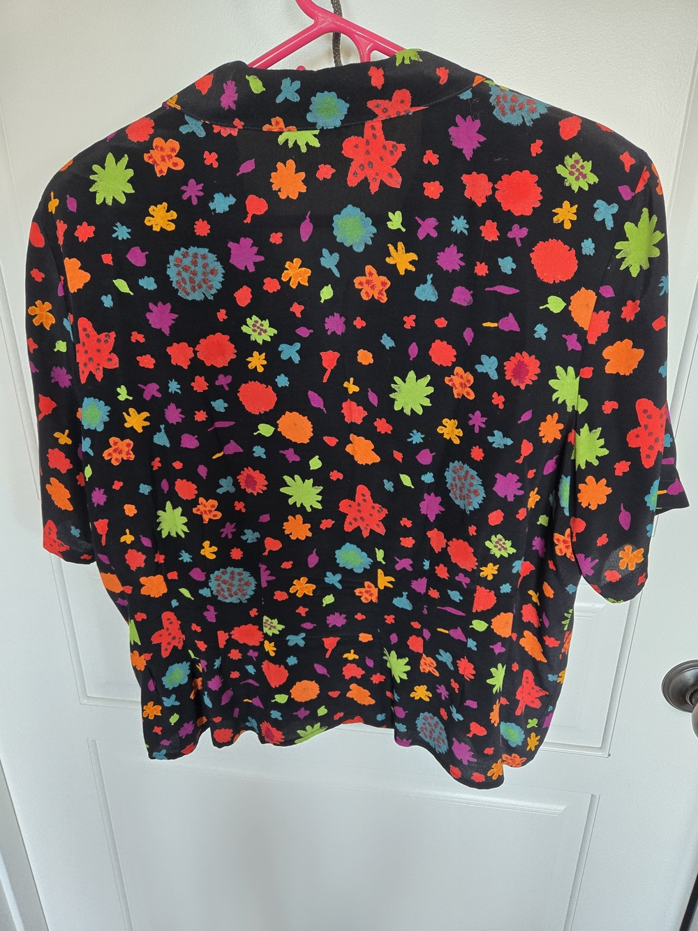Carole Little Black Short-Sleeve Floral Button-Up Blouse with Neon Accents - Picture 3 of 3
